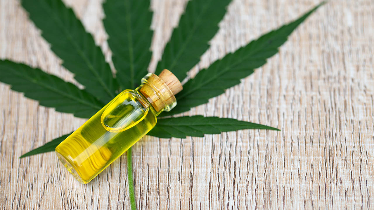 The Top 5 Benefits of CBD Oil - littlelioness