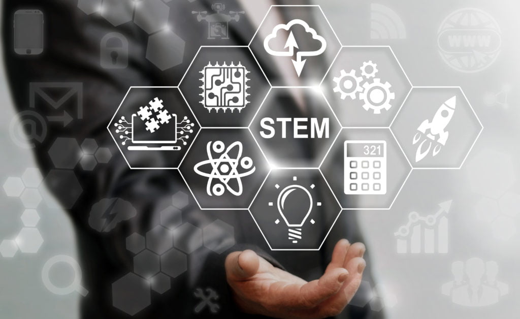 Top 5 Benefits of Majoring In A STEM Degree