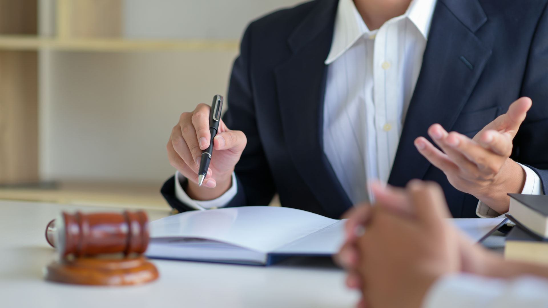 Things to Consider While Hiring Attorney for Legal Aspects of the Business