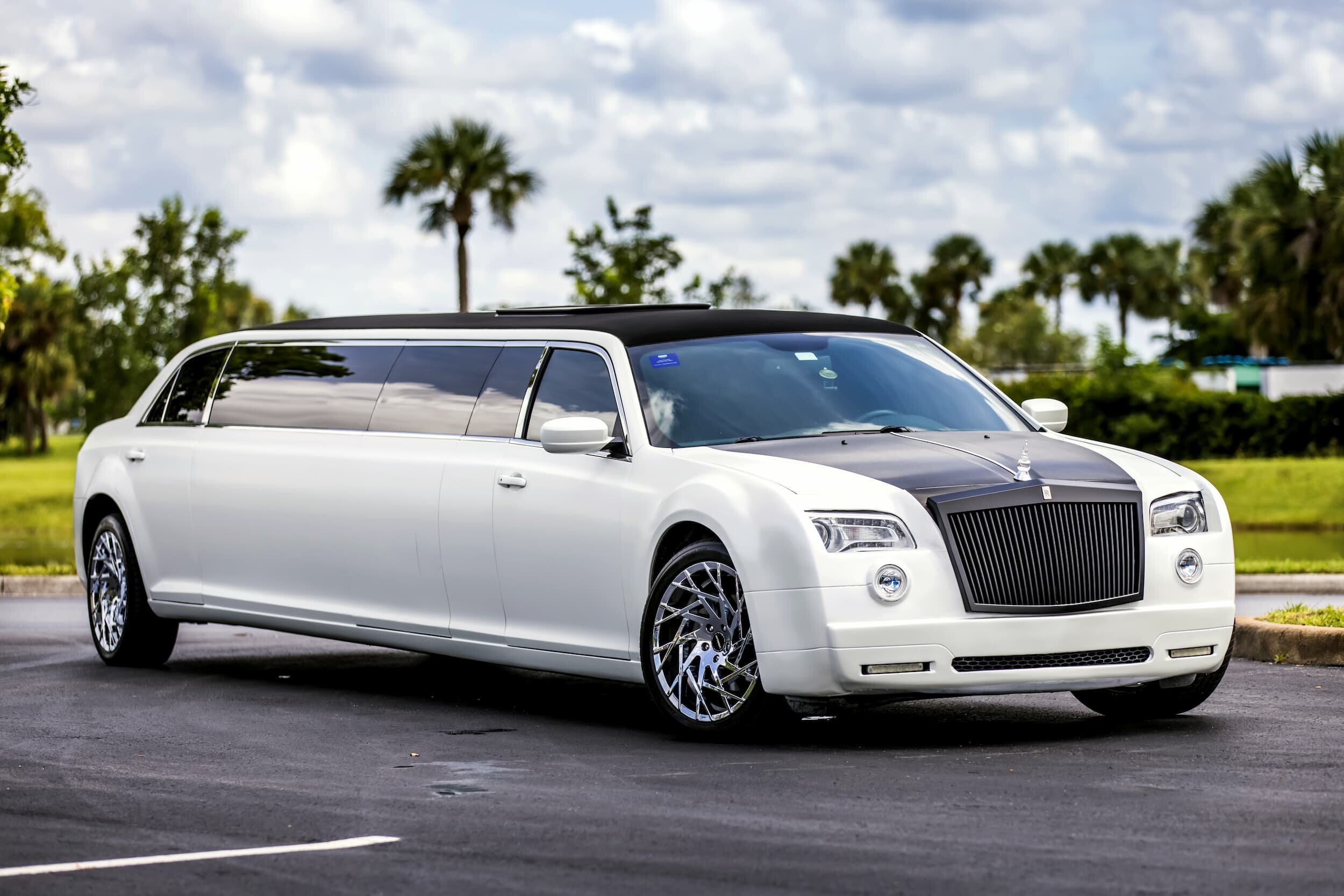 The Price of Luxury: How Much Does It Cost to Rent a Limo?