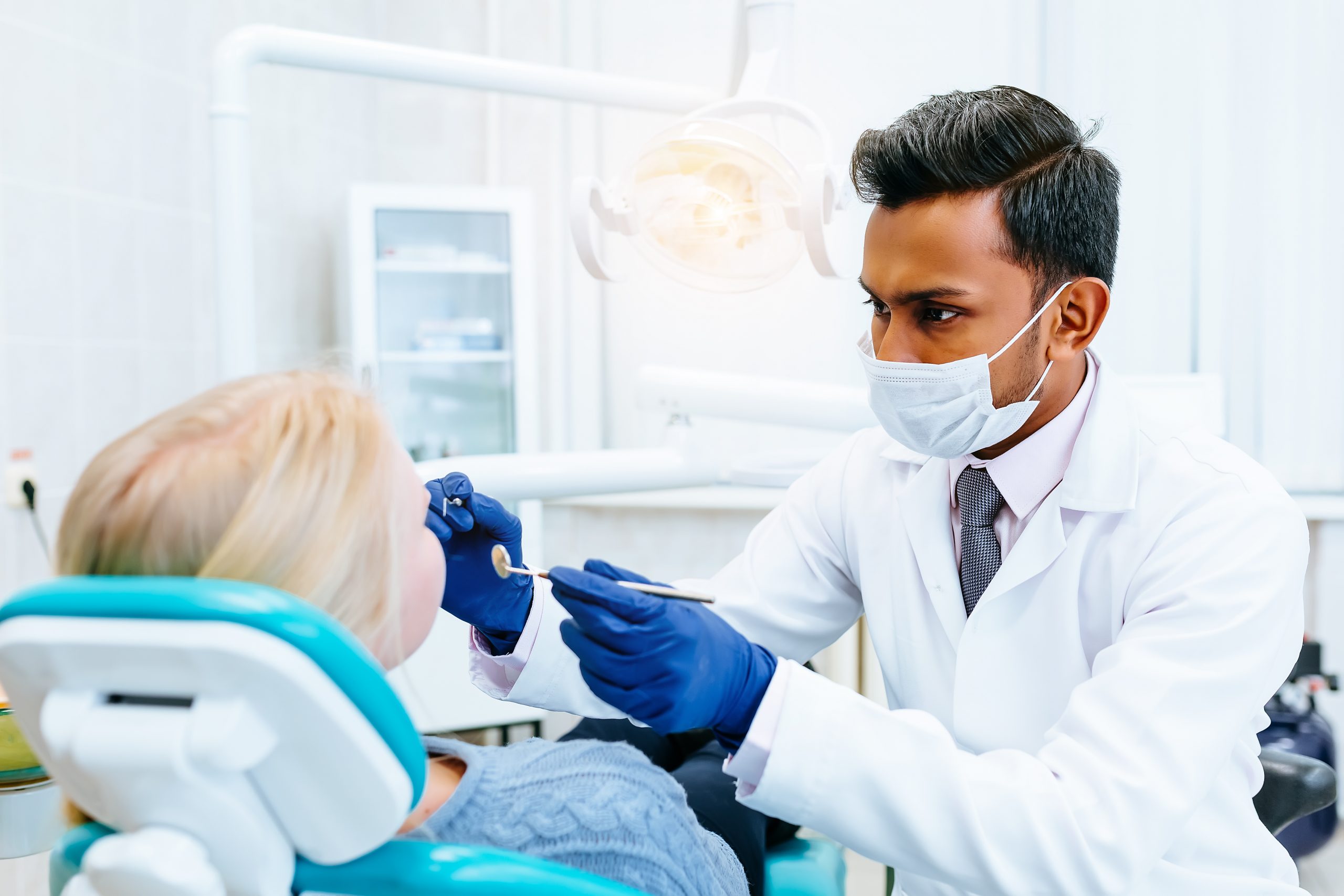 Important Information to Consider Before Selecting a Dentist