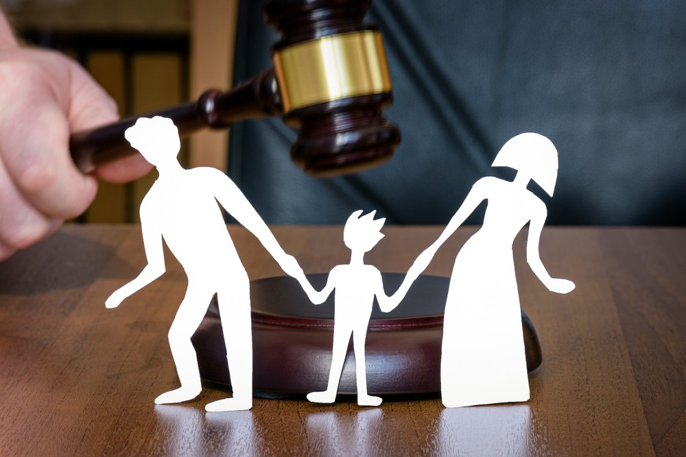 How a child custody lawyer can save time, money, and stress following a relationship break up