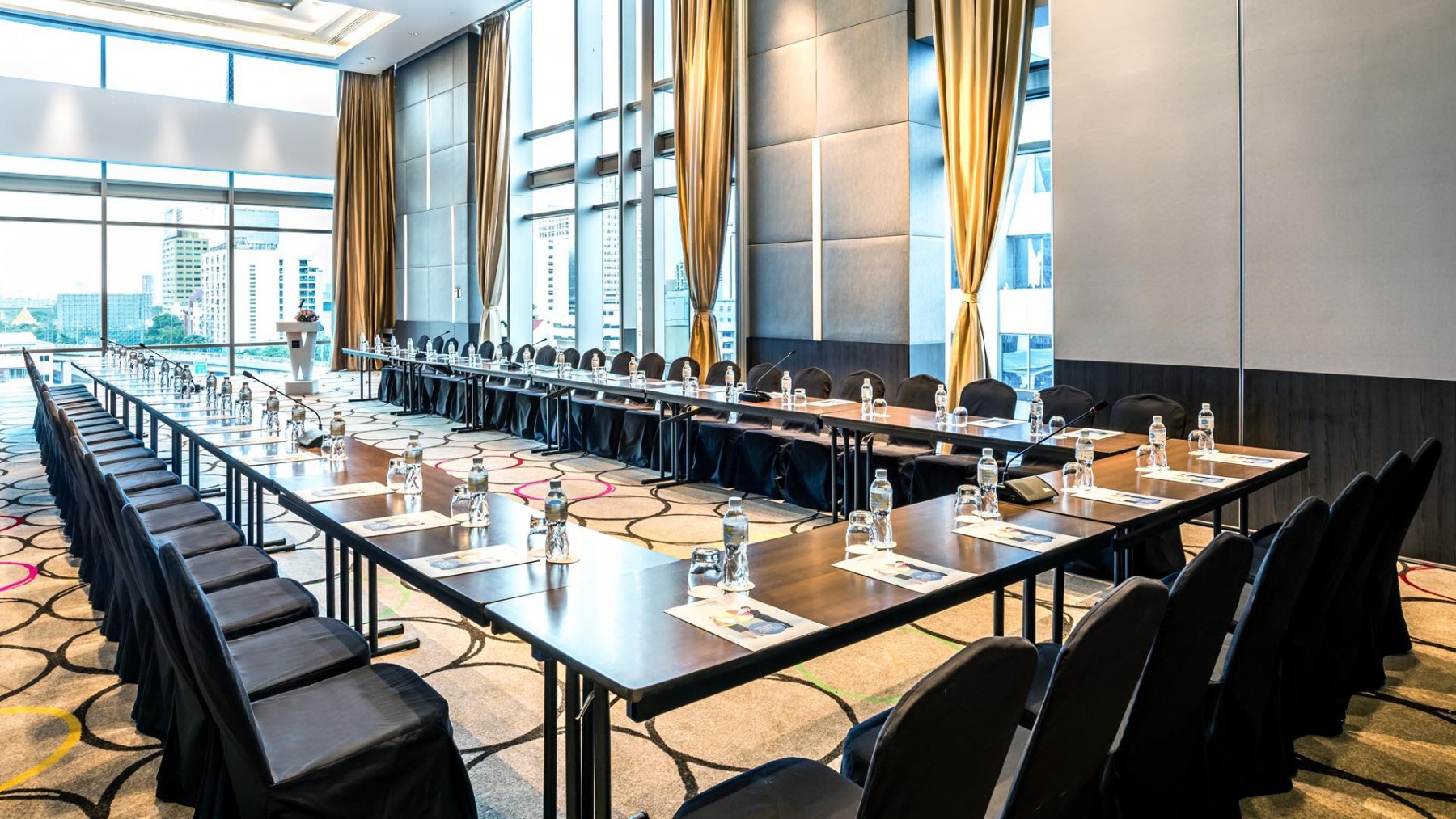 Three Factors That Require Consideration When Searching For a Bangkok Meeting Room