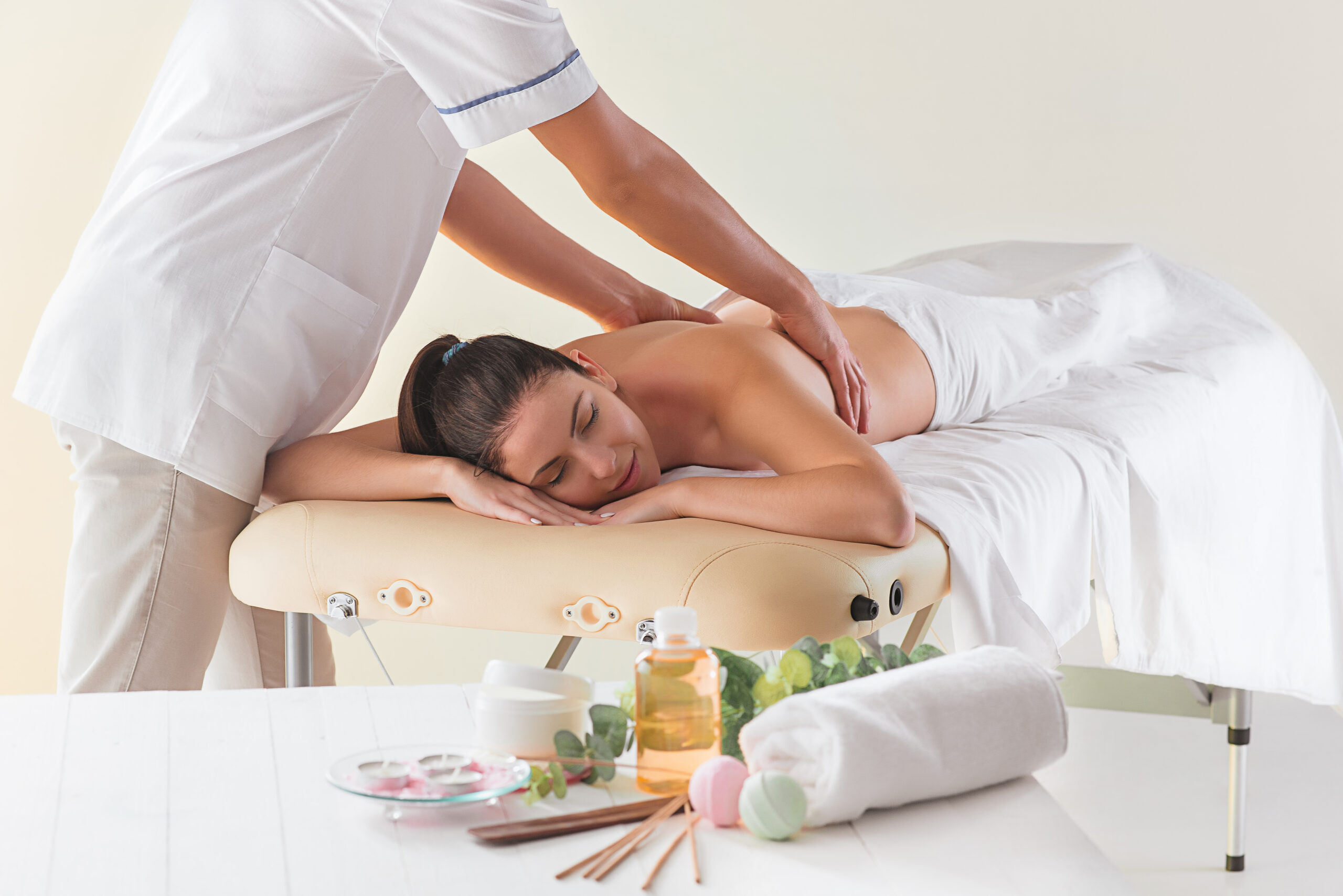 Looking for Best Massage Parlour: Let’s check Reviews, Benefits, Pros and Cons
