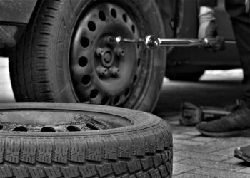 how to change a tire