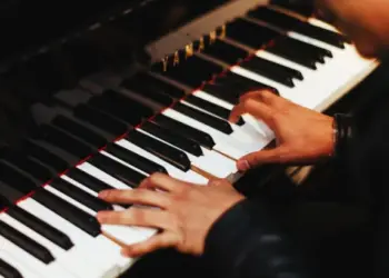 How to Play Piano