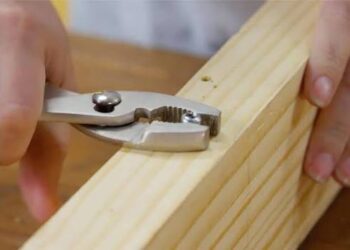 Remove a Stripped Screw